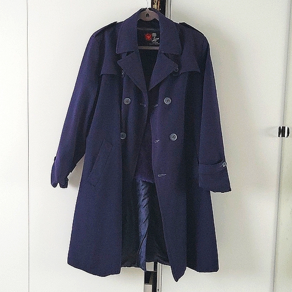 Vintage McLaren Custom Craftsmanship Trenchcoat